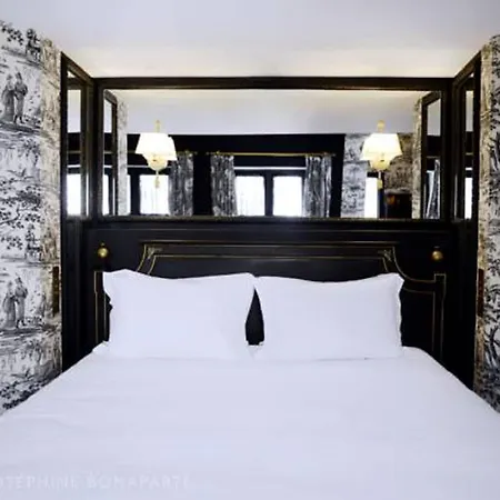 De Josephine Bonaparte Hotel