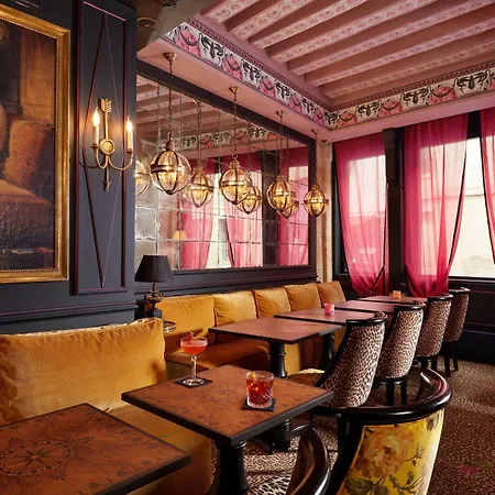 Hotel De Josephine Bonaparte Paris